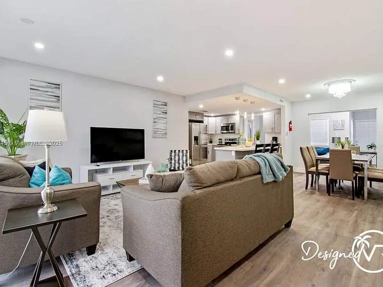 1305 Funston St — Photo 34