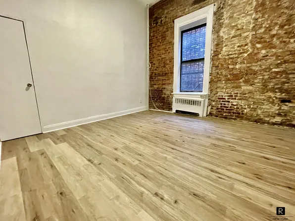 260 West 135th Street image 3 of 15