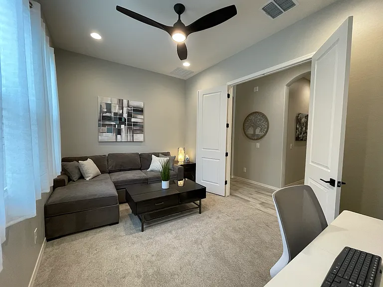 23129 E Carriage Way — Photo 5