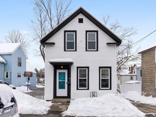 42 Lawrence St, Haverhill, MA 01830