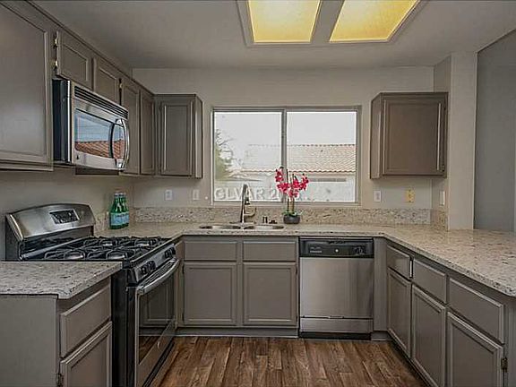 5th image of 5112 Villa Granada Way