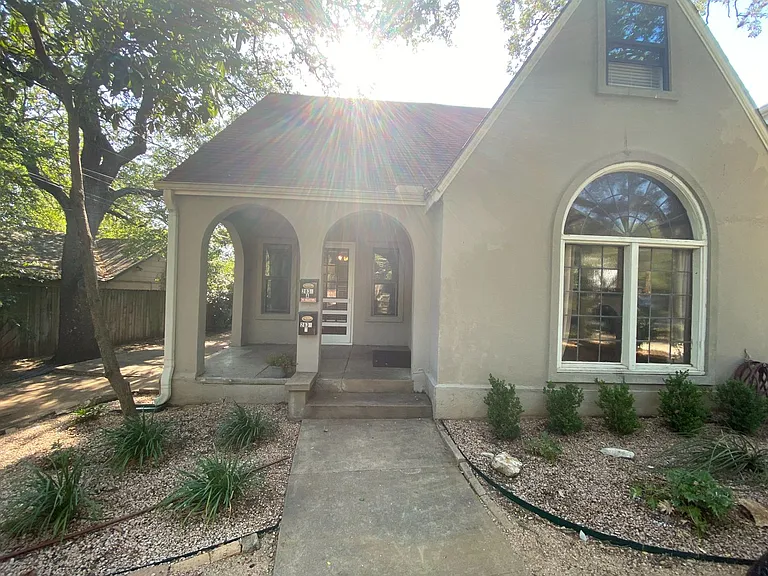 2830 San Gabriel Street — Photo 22
