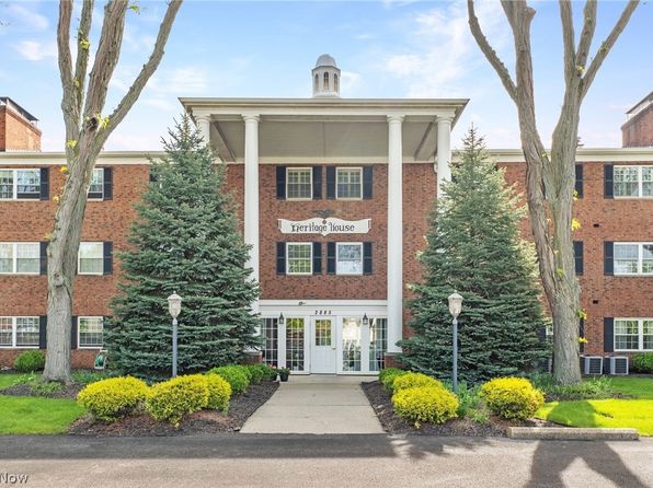 2885 Pease Dr APT 103, Rocky River, OH 44116