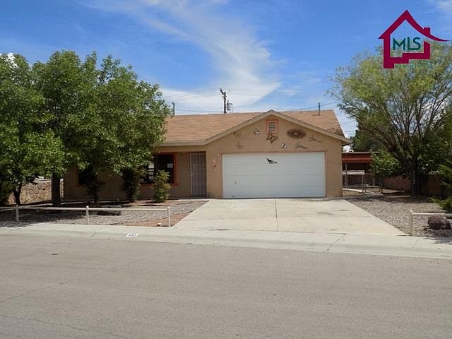 1st image of 985 La Vida Nueva Ct