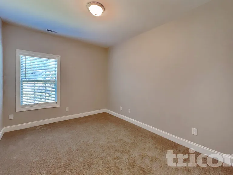 1306 Crescent Ridge Dr — Photo 10