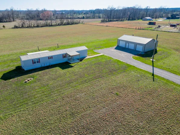 24555 Legion Rd, Stonefort, IL 62987