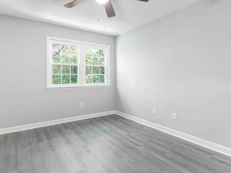 22 Forsyth St — Photo 15