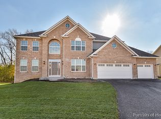 625 Fox Trail Dr, Batavia, IL 60510