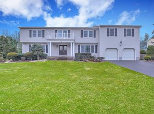 12 Scott Dr, Morganville, NJ
