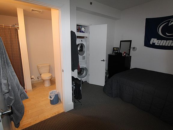5th image of 426 Mulberry St APT 411