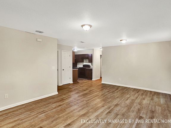 5th image of 862 Robinson Ave