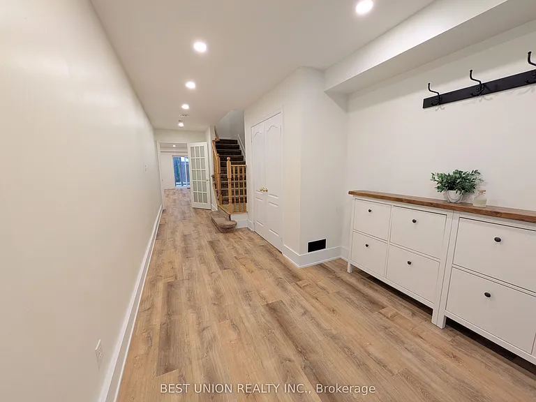 1596 Brandy Ct — Photo 12