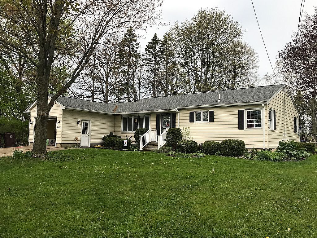 BALES⭐︎ 7138 Combs Dr, Hamburg, NY 14075 | Zillow