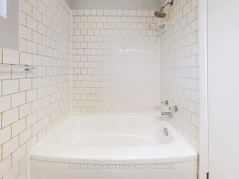 362 Elgin Ct #3 — Photo 20