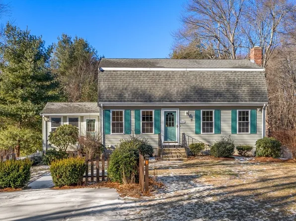 209 Pleasant St, Millis, MA 02054
