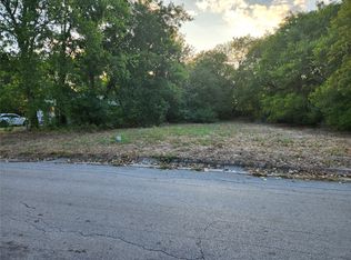 1213 Mill St, Gainesville, TX 76240