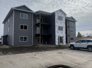 1-154 Acadia St, Waterloo, IA 50702