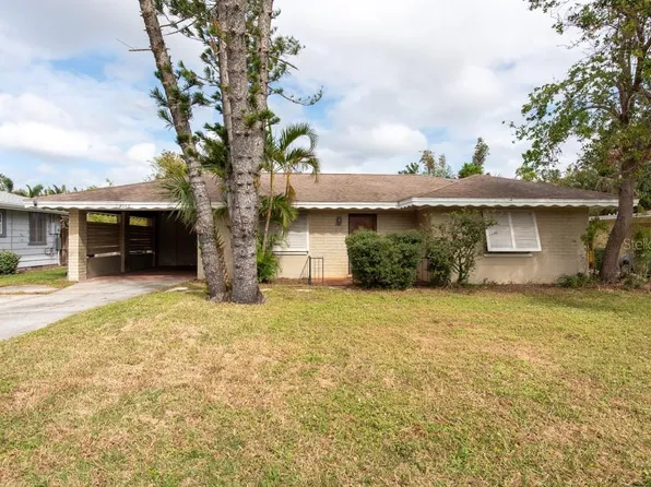 2153 Sunnyside Ln, Sarasota, FL 34239