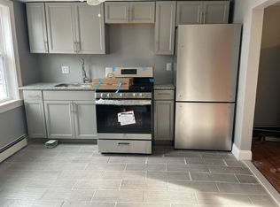 28 Wood St #1, Warren, RI 02885