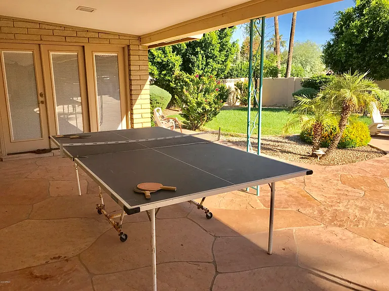185 E Cercado Ln — Photo 39