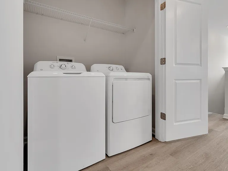 33 Wildflower Ln — Photo 8