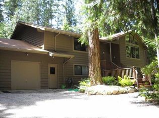 8452 Hansen Rd NE, Bainbridge Island, WA 98110
