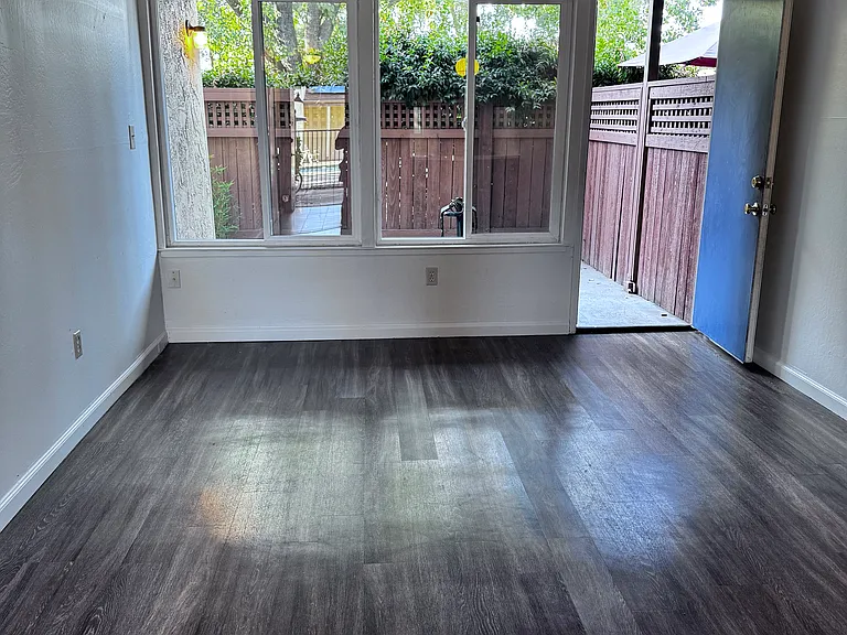 Alvarado Parkside — Photo 5