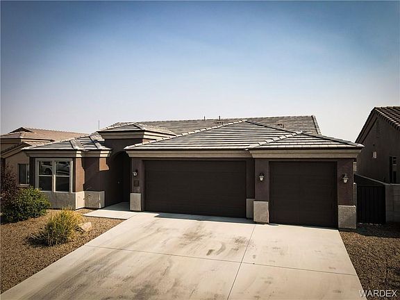 4th image of 2133 Horsemint Ave