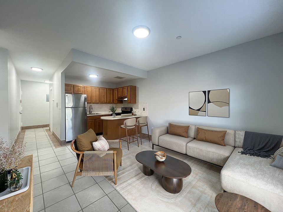 1st image of 2311 31st Ave APT 1B