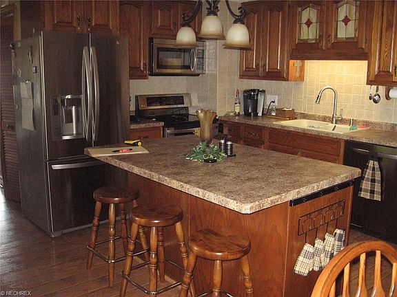 2nd image of 146 Forest Hill Dr
