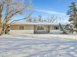454 S Summitlawn St, Wichita, KS 67209