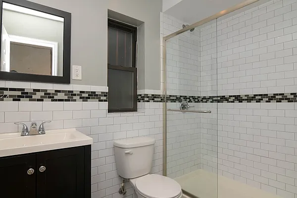 Rented by Compass | media 24