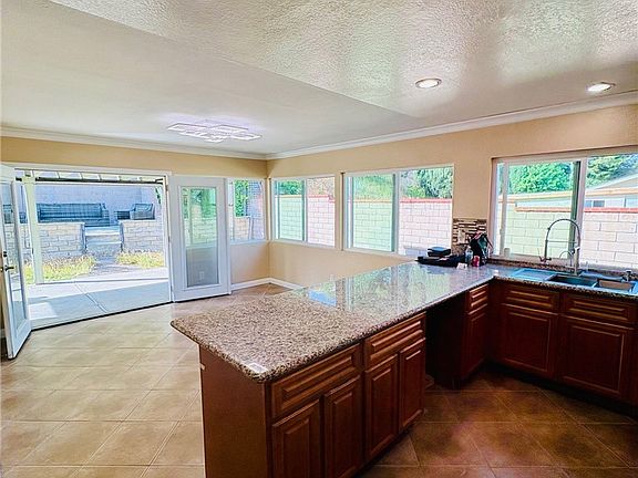 3rd image of 353 S Rock River Rd