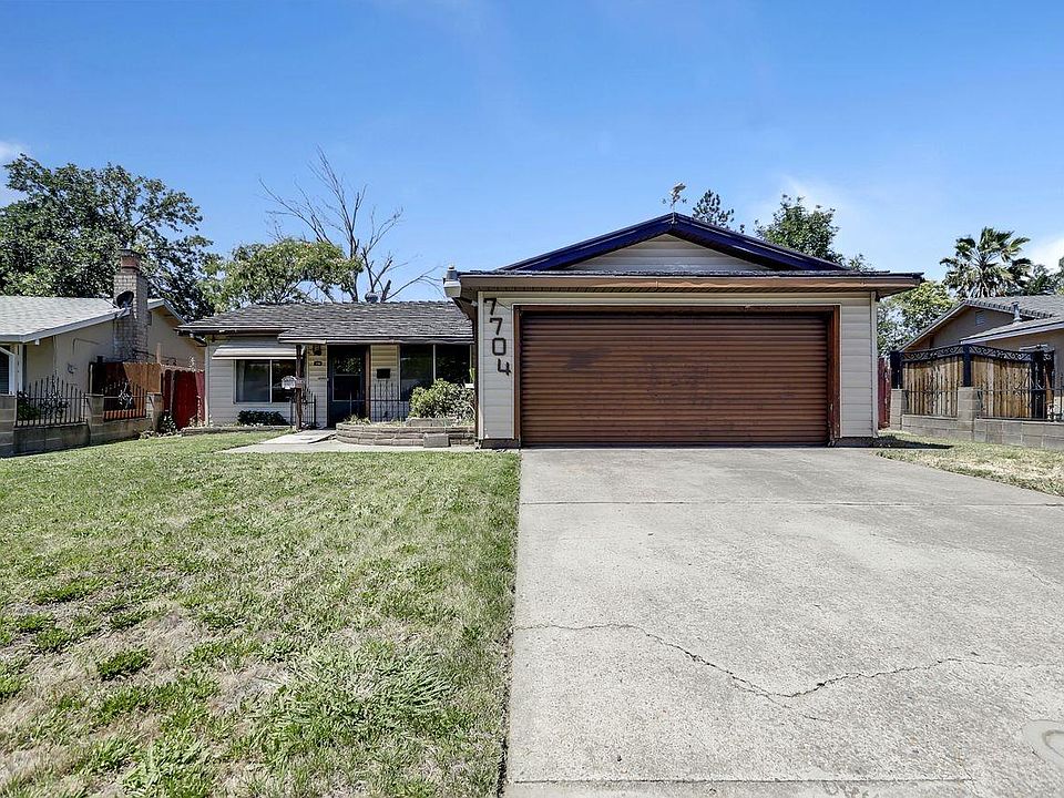 2nd image of 7704 Telfer Way