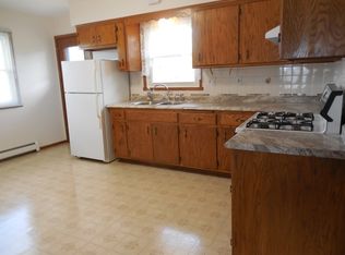 9130 W Allerton Ave, Milwaukee, WI 53228