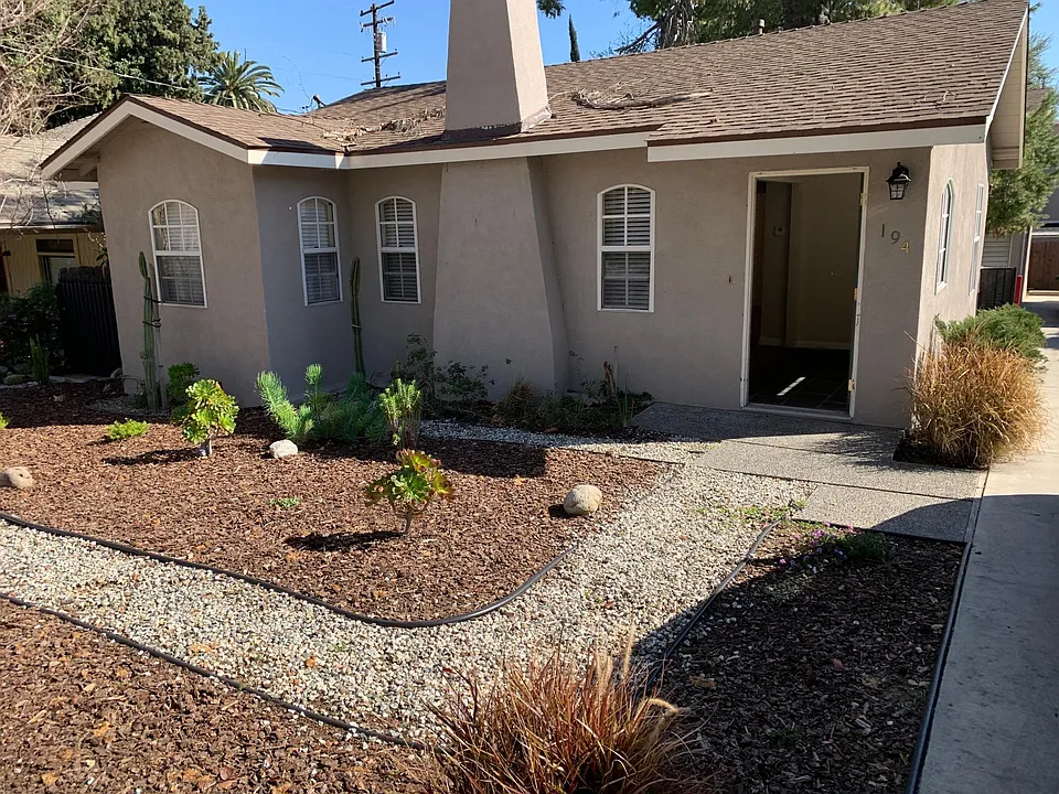 Front view of the home.