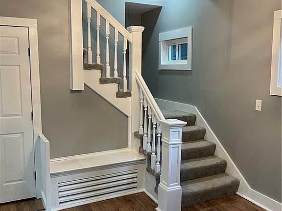 2nd image of 3227 Lockridge Ave