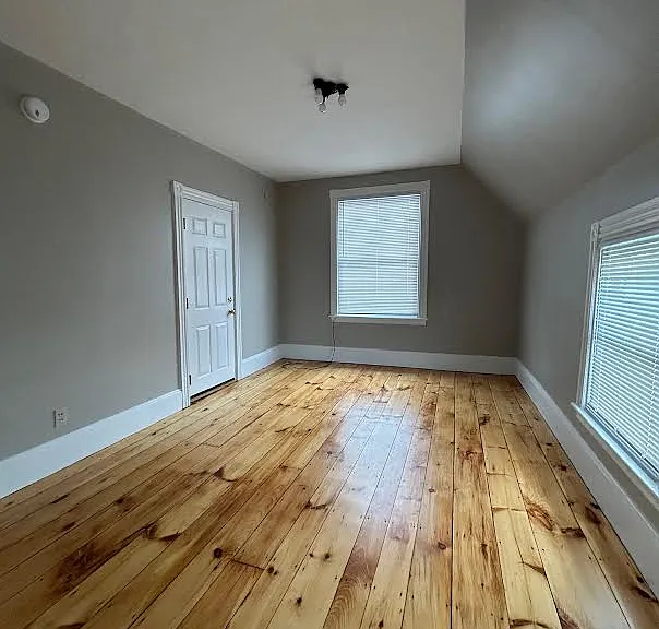 583 Main St #6 — Photo 7