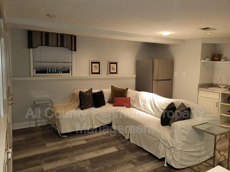 1311 Mile Post Dr — Photo 6