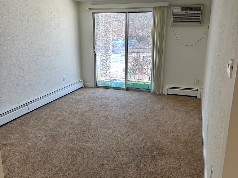 Delmont Estates — Photo 23