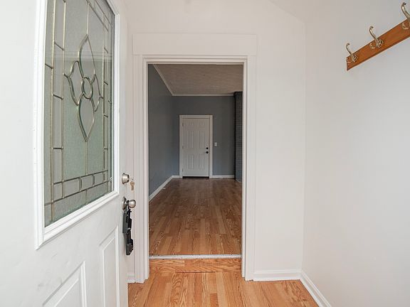 4th image of 117 E Glenwood Ave #1
