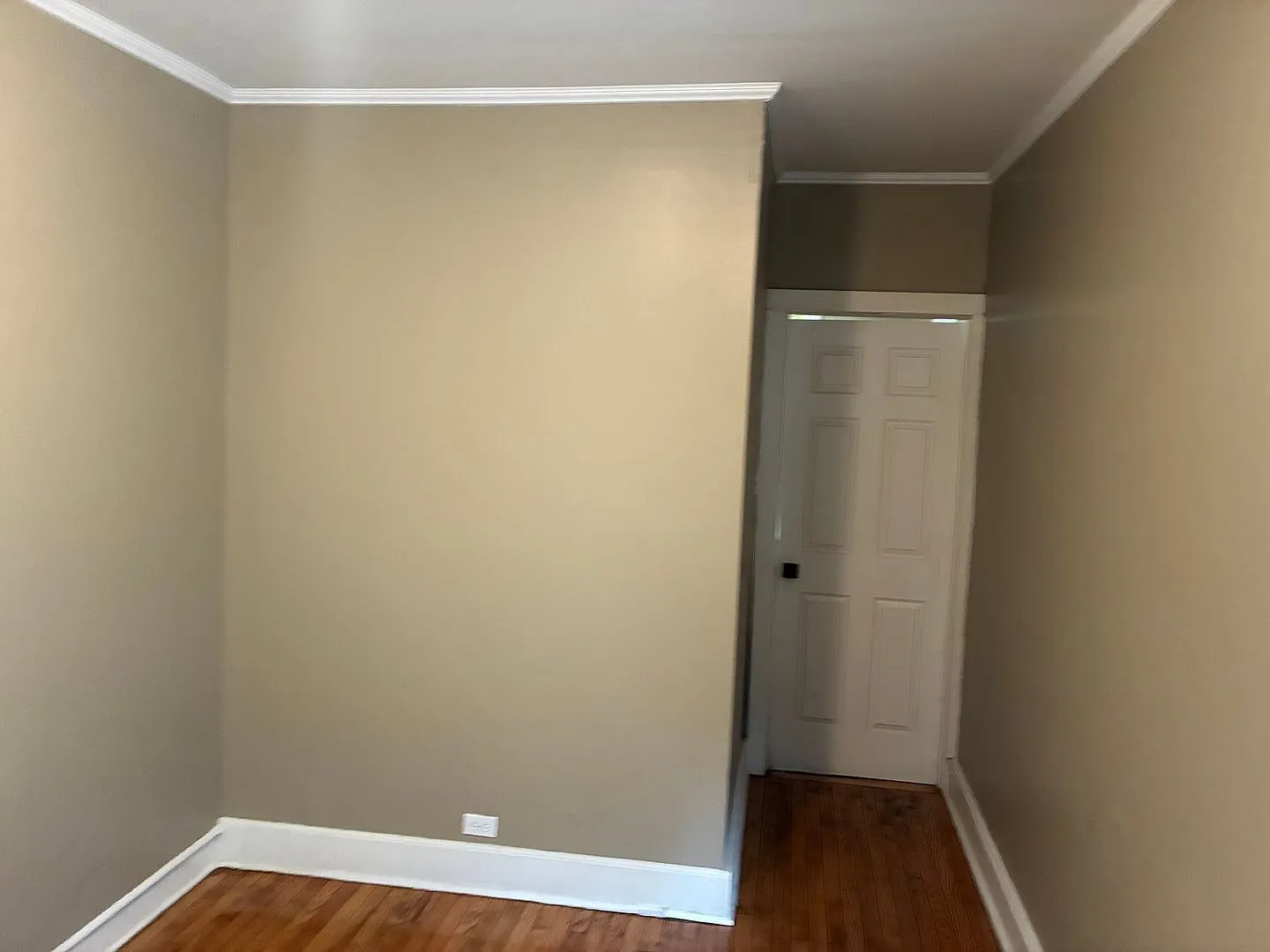 Charming and cozy 1st floor 2.5 bedroom. 1 bath — Photo 3