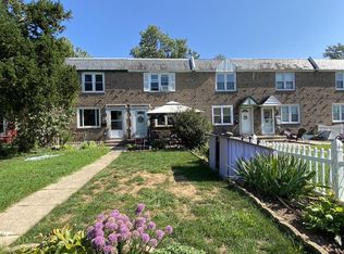 330 Spruce St, Glenolden, PA 19036