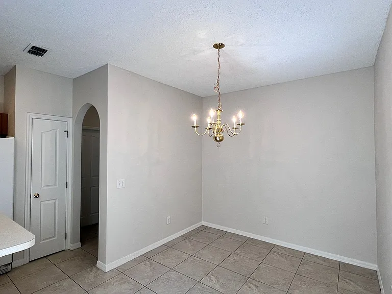 3548 Peppervine Dr — Photo 7