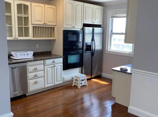347 Undercliff Ave FLOOR 2, Edgewater, NJ 07020