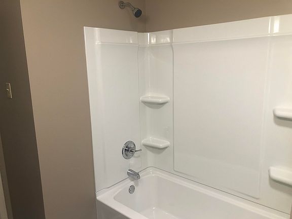 5th image of 426 Forcum St