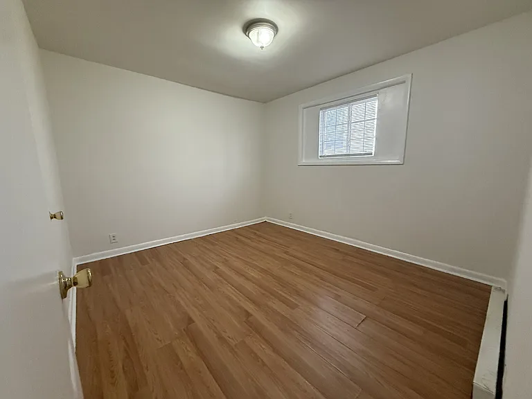 1109 Meharry Blvd — Photo 8