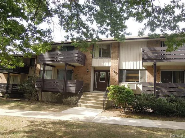 94 Sierra Vista Ln, Valley Cottage, NY 10989