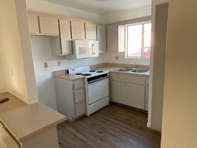 2164 Riviera Blvd #1 — Photo 3