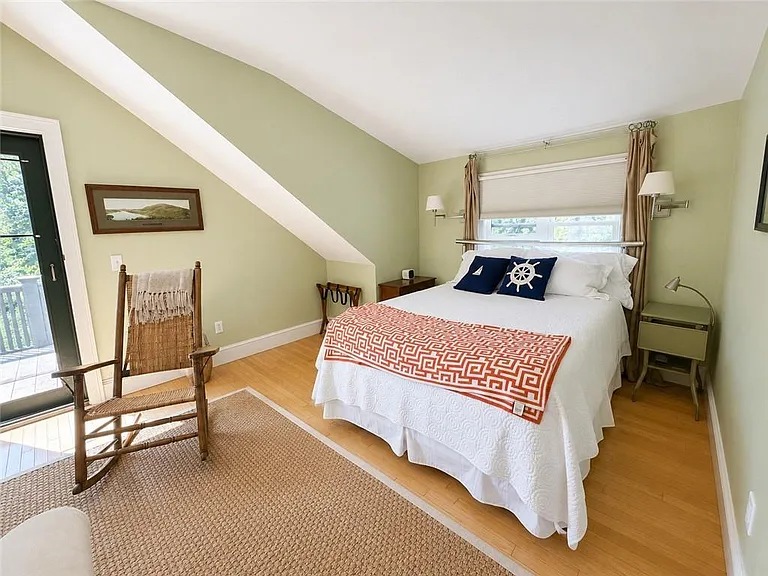 41 Calvert Pl — Photo 18